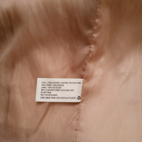 Stylish Pink Faux Leather Jacket 🌸😎💅 - Picture 6 of 7